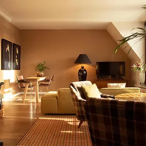 A Place Antwerp - Boutique Suites & Flats - Vrijdagmarkt 1 Antwerpen
